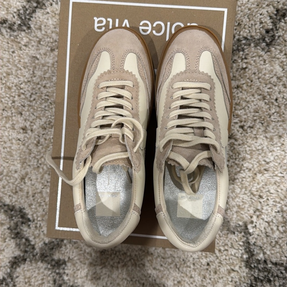 Dolce Vita Notice X Sneaker - Picture 2 of 4